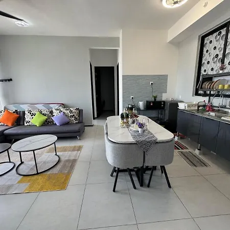 Bright & Airy 3Br Homestay Comfort Penang Netflix